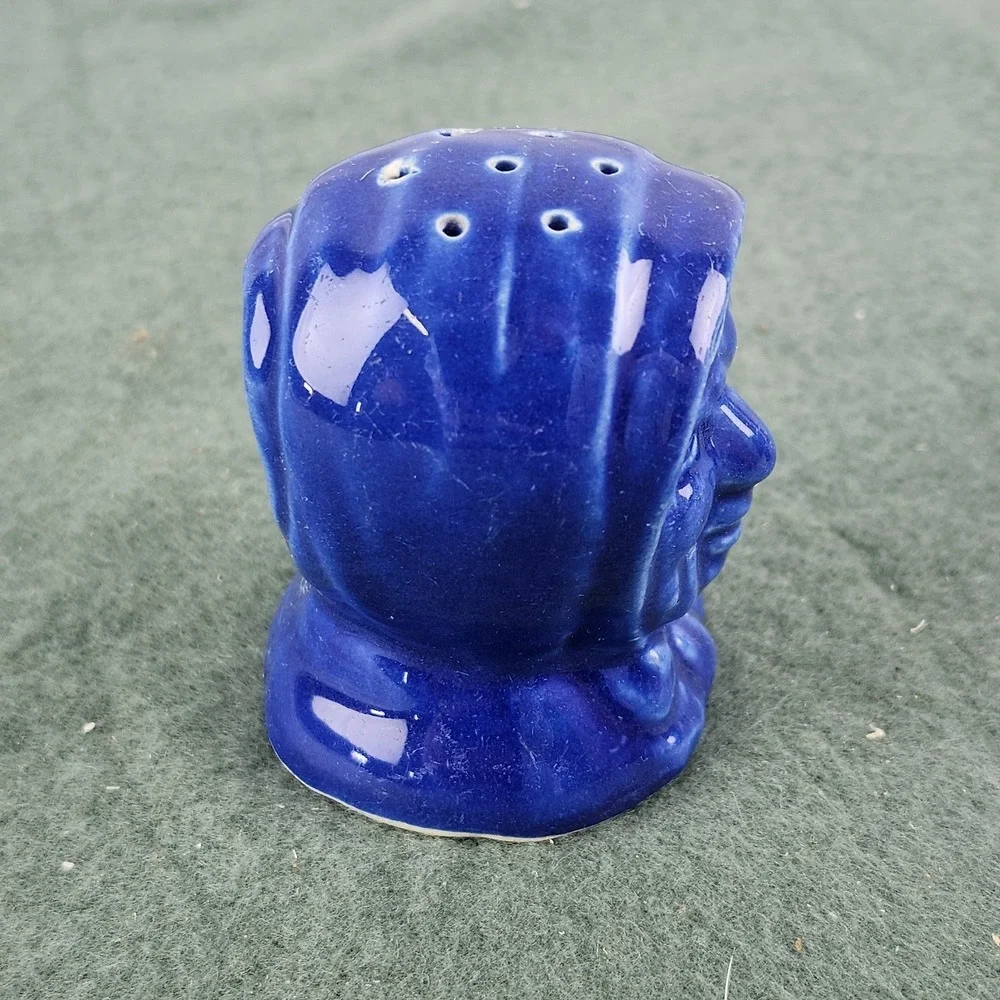 Vintage W.C. Fields Top Hat Blue‎ Glaze 3.25